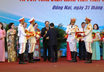 Đoàn Luật sư tỉnh Đồng Nai nhận bằng khen trong phong trào thi đua yêu nước