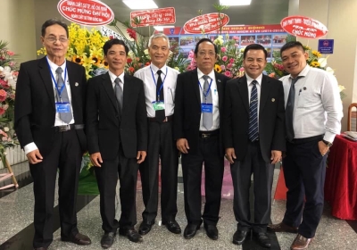 Khen thưởng kỷ luật