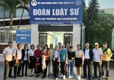Đoàn Luật sư tỉnh Đồng Nai tổ chức tuyên truyền, phổ biến pháp luật và tặng quà Tết cho hộ dân có hoàn cảnh khó khăn