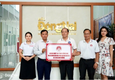 Đoàn Luật sư tỉnh trao tặng hơn 82 triệu đồng ủng hộ đồng bào miền Bắc bị ảnh hưởng bởi bão số 3