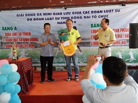 GIẢI BÓNG ĐÁ MINI GIAO LƯU CÁC ĐOÀN LUẬT SƯ DO ĐOÀN LUẬT SƯ TỈNH ĐỒNG NAI TỔ CHỨC