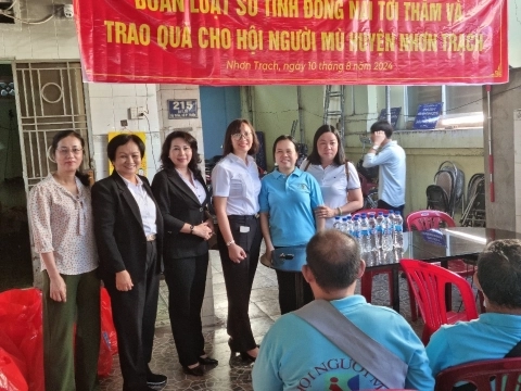 TTPBPL và tặng quà cho Hội người mù tại huyện Nhơn Trạch 