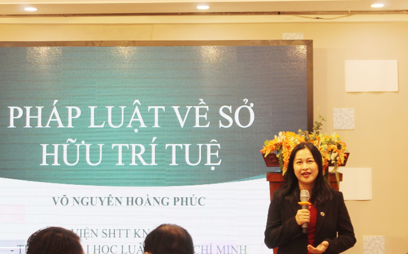 Tiến sĩ Võ Nguyên Hoàng Phúc, Viện Sở hữu trí tuệ khởi nghiệp - Đổi mới sáng tạo, Trường Đại học Luật TP. Hồ Chí Minh chia sẻ tại Tọa đàm.